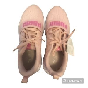 PUMA Girl’s Kids Pink White Running Shoes Sneakers - Size 3